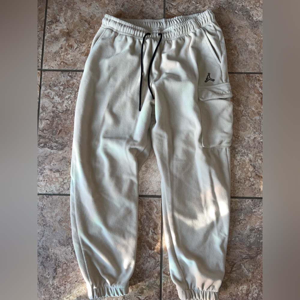 Men’s Jordan Essential Winter Fleece Swear Pants - Beige